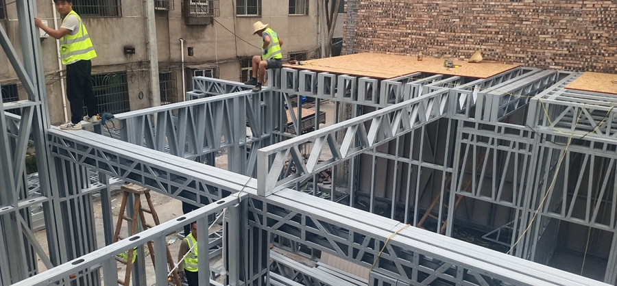 鍍鋁鋅輕鋼龍骨優勢有哪些？(圖2)